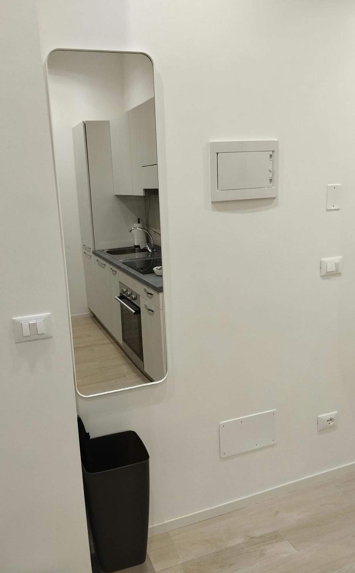 Llhome Bologna Elegante Monolocale Ristrutturato Con Posto Auto Coperto Exteriér fotografie
